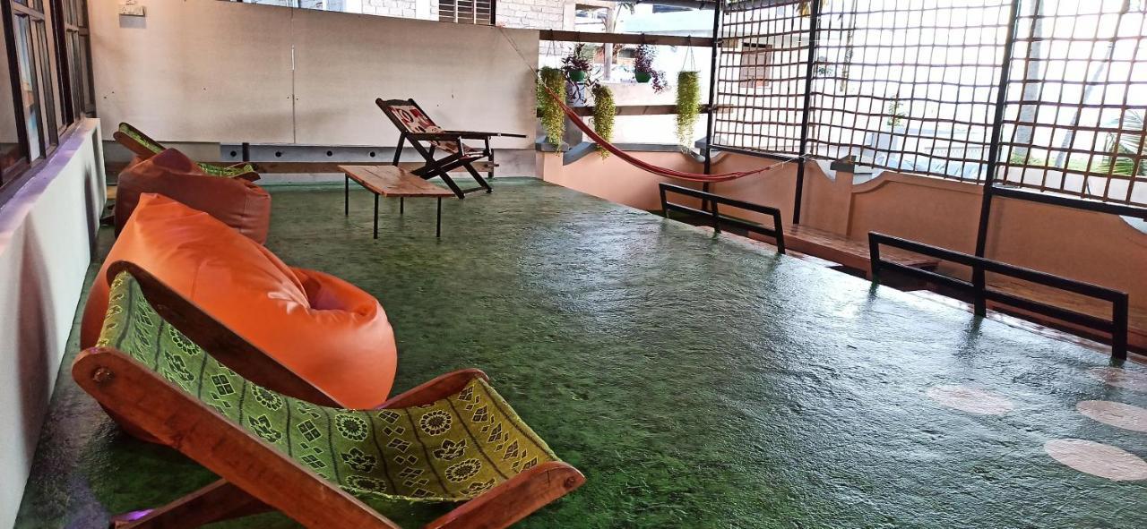 Elara Beach View Homestay Alappuzha Luaran gambar
