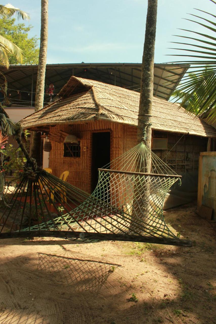 Elara Beach View Homestay Alappuzha Luaran gambar