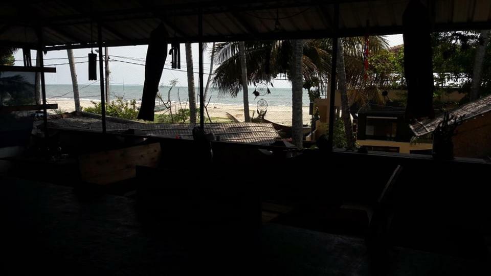 Elara Beach View Homestay Alappuzha Luaran gambar